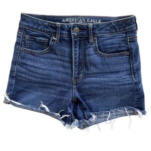 American Eagle Women’s 4 Dark Wash Super Stretch Super Hi Rise Shortie AEO Denim